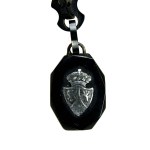 Mourning jewelry. Black locket in the form of a chain featuring a three-field coat of arms (385)