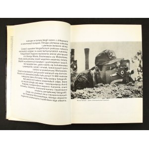 Kopf, S., I giorni della rivolta. Cronaca fotografica di Varsavia in lotta. Seconda edizione. Ed. Istituto Editoriale Pax, Varsavia, 1984 (140)