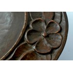 Large wooden cake stand with a floral motif - Zygmunt Walkowski - Warsaw - 1976