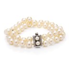 Pearl bracelet from the late 20th century