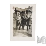 Second Polish Republic: Photograph of Polish Army Lieutenants; Model 24 Officer