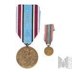[BERTRAND - PARIS] Second Polish Republic Medal for the Polish-Bolshevik War of 1919–1921 with a Miniature