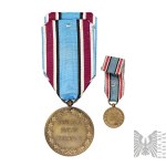 [BERTRAND - PARIS] Second Polish Republic Medal for the Polish-Bolshevik War of 1919–1921 with a Miniature