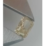 Diamant naturel Fancy Color de 0,28 ct, VS2. Prix brut : environ 14 000 zł