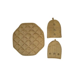 Handmade, quilted covers for porcelain
