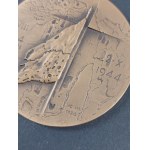 Medal. Fighting Poland. August 1, 1944 – October 2, 1944. Jac Mn, 1984.