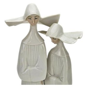 Llardo, Two Nuns, Llardo, Spain