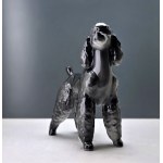 Figurine en porcelaine représentant un caniche - Hollóháza - années 60