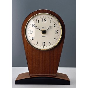 Triton quartz desk clock in a wooden case—1960s