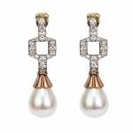Earrings with pearls and diamonds