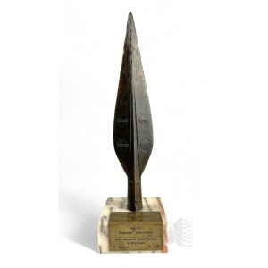 Stanisław Michalik (1941-2001) - Polska - 1996 r. - Włócznia Jaćwingów, Nagroda Wojewody Suwalskiego, III Międzynarodowe Targi Kowieńskie, Figura z Brązu (Rzeżba, Sztuka Współczesna)