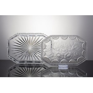 LARGE CUT AND ENGRAVED CRYSTAL BOX WITH BIRD MOTIF ON LID | CZECHOSLOVAKIA