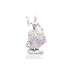 ROCOCO LADY WITH ROSE | ROYAL DUX BOHEMIA (DUCHCOV, CZECHOSLOVAKIA)