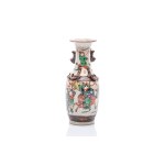 CRACKLE-GLAZED PORCELAIN VASE "BATTLE SCENE WITH WARRIORS" | CHINA (JINGDEZHEN REGION)