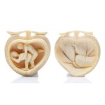 EROTIC OPENING NETSUKE "PEACH WITH HIDDEN SCENE / SHUNGA MOMO" | JAPAN