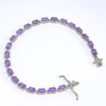 Silver bracelet with natural amethysts