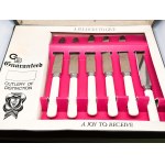 Knife set in its original packaging