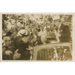 [série de 3 photographies] Ignacy Jan Paderewski lors du congrès de l'Association des vétérans de l'armée polonaise aux États-Unis, le 22 juin 1941 à Oak Ridge, dans l'État du New Jersey [dernière apparition publique de Paderewski]