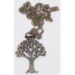 A TREE-SHAPED PENDANT