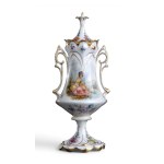 Dresda porcelain lidded vase - 19th century