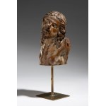 Bust of Christ carved from walnut - Italy, 17th-18th centuries