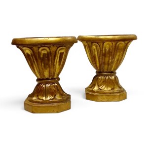 Paire de vases en bois doré - Italie centrale, XIXe siècle