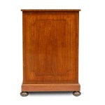 Table basse en bois de satin - Angleterre, XXe siècle