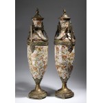 Pair of Eclectic-style vases with lids - Late 19th century-Early 20th century