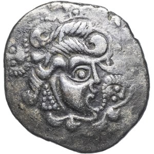 Armorique / Osismes. Statère en électrum, Classe II au sanglier et à l'aigle ND (fin du IIe - première moitié du Ier siècle avant J.-C.).