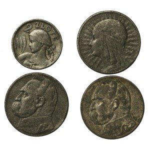 The Second Polish Republic: A set of forgeries from that era. 4 items total. (123)