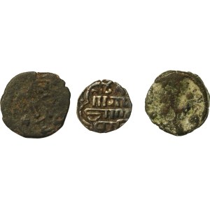 Set of Arab coins. 3 pieces total. (362)