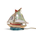 Ship-shaped lamp