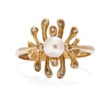 Ring with a pearl and diamonds, second half of the 20th century