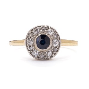 Ring with a sapphire and diamonds, first half of the 20th century