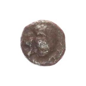 Ionie - Milétos (kolem 525-494 př. Kr.), AR tetartemorion (1/4 obolu) 0,22 g, Hlava lva zleva / kře