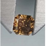DIAMANT NATUREL DE COULEUR 0,25 ct | PURETÉ : P1 | TAILLE : RADIANT Estimation officielle de l'expert : 1 661 USD (environ 6 300 PLN TTC)