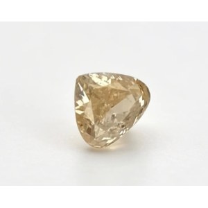 DIAMANT NATUREL DE COULEUR 0,22 ct | PURETÉ : P1 | TAILLE : CŒUR Estimation officielle de l'expert : 1 402 USD (environ 5 300 PLN TTC)