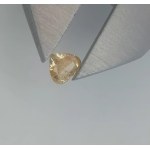 DIAMANT NATUREL DE COULEUR 0,22 ct | PURETÉ : P1 | TAILLE : CŒUR Estimation officielle de l'expert : 1 402 USD (environ 5 300 PLN TTC)