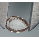 DIAMANT NATUREL DE COULEUR 0,25 ct | PURETÉ : P1 | TAILLE : EN LARME Estimation officielle de l'expert : 1 476 USD (environ 5 700 PLN TTC)