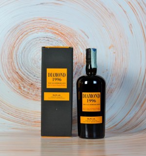 Rum - Diamond 1996 SSN. Very Old Demerara Rum. Guyana....