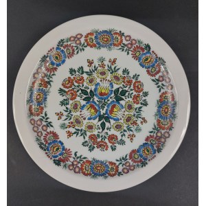 A small plate hand-decorated by Gerda Klimek. Silesian Stone. Cepelia Opole. 1978.