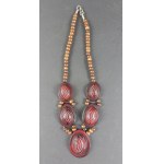 Retro necklace. Bakelite?