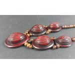 Retro necklace. Bakelite?