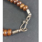 Retro necklace. Bakelite?