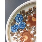 Small decorative platter. Circle.
