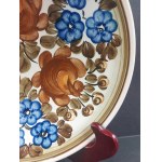 Small decorative platter. Circle.