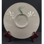 Small decorative platter. Circle.