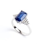 Blue sapphire diamond gold ring