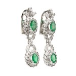 Emerald diamond gold drop pair of earrings