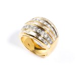 Diamond gold ring